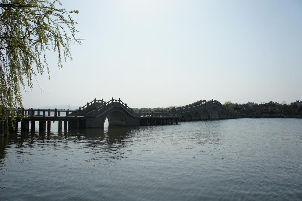Rosedale Hotel & Resorts Suzhou Suzhou  Exterior foto